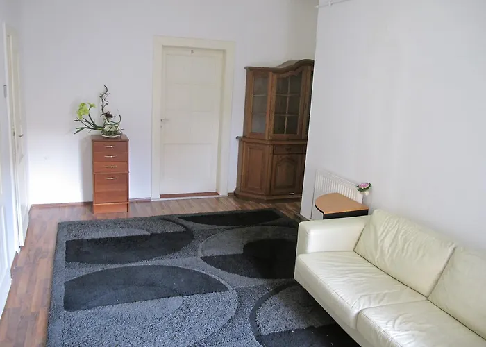 All Seasons Albergue Praga