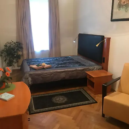 Origin Prague Apartmanhotel 4*
