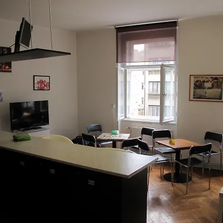 Apartmanhotel Origin Prague 4*